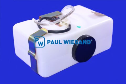 Zbiornik RAVO serii 5 z pompą wody i uchwytem do spryskiwaczy 24VDC